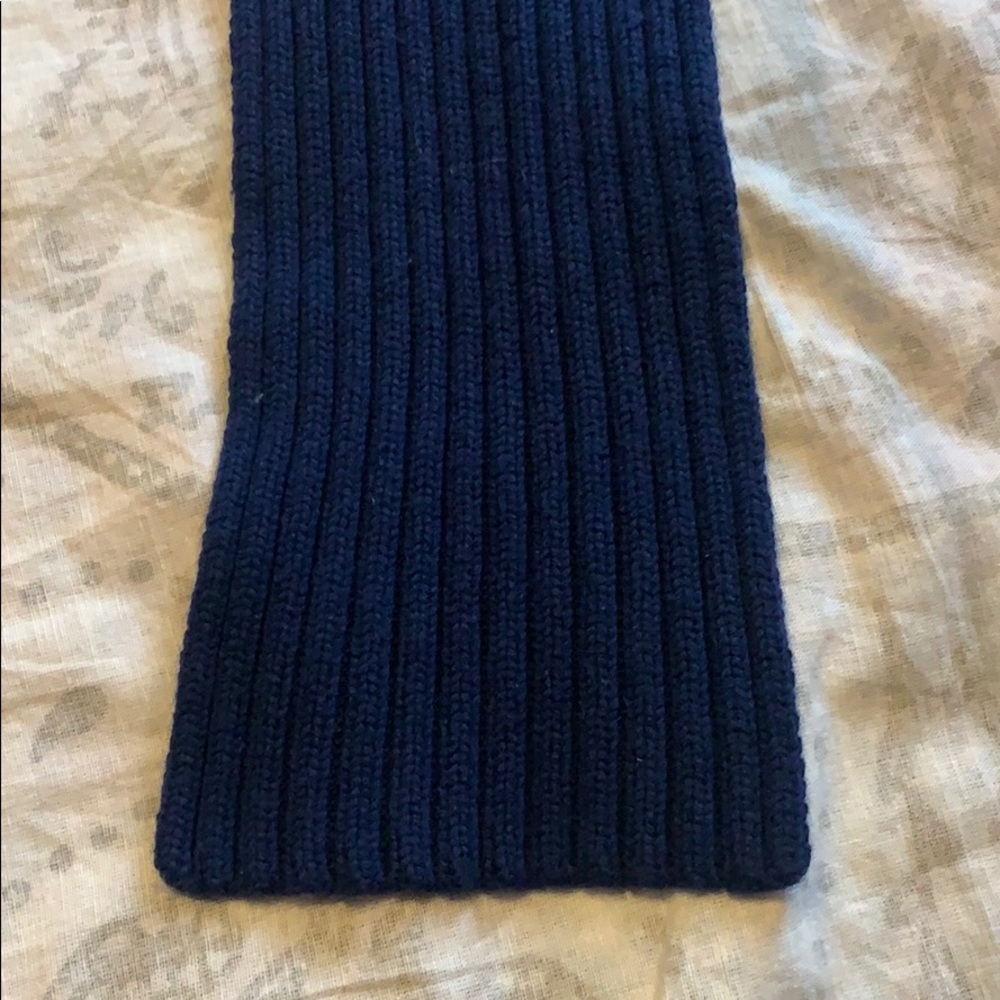 Burberry London Navy Blue Rib Knit Wool Scarf - Picture 5 of 9
